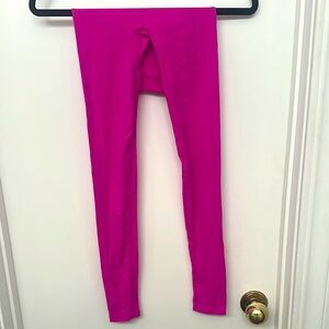 Skims Pink Leggings size XS/ like new